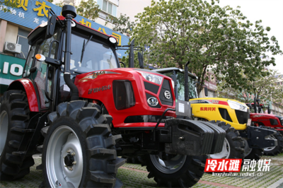 冷水灘 農(nóng)機(jī)銷(xiāo)售旺，全力備春耕